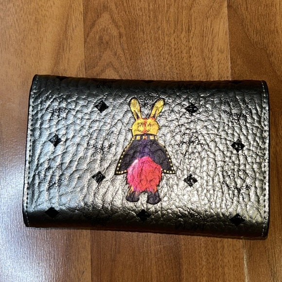 Brand New in Box Authentic MCM Rabbit Mini Visetos Metallic Wallet - Picture 5 of 16